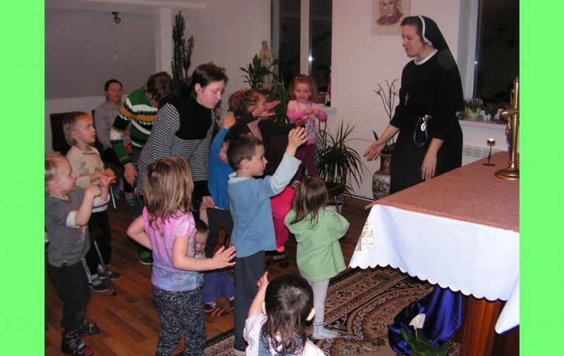 Ukraina: Posługa Sióstr Małych Misjonarek Miłosierdzia w Domu Samotnej Matki w Korotycz